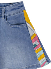 Carica l&#39;immagine nel visualizzatore di Gallery, Pantaloncini jeans bambina.
